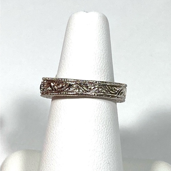 925 Sterling Silver Ring Size 6 CZs Square Clear Blue  Edged Design 7.20g - Picture 5 of 12